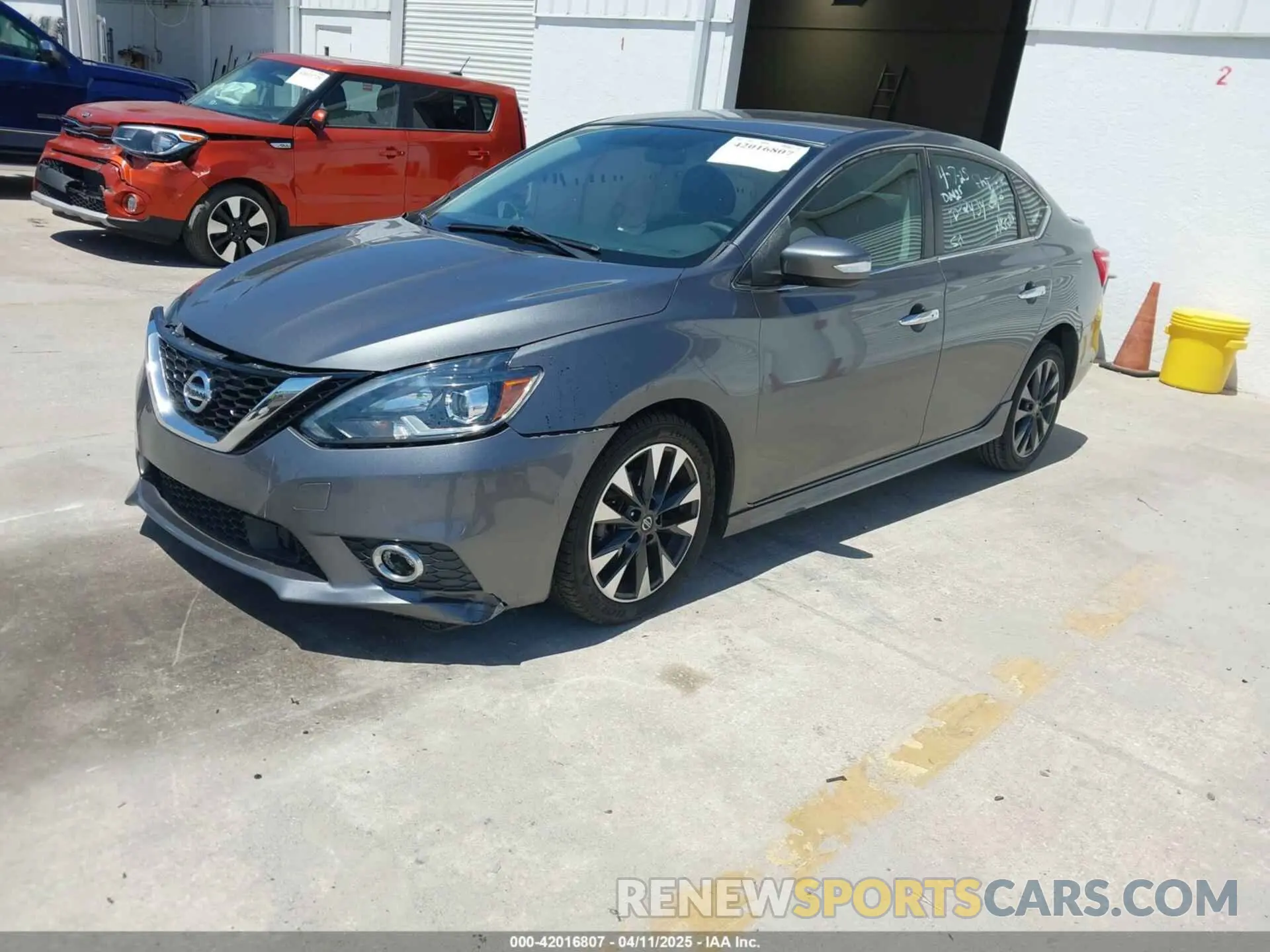 2 fotografías del automóvil dañado 3N1AB7AP0KY298760 NISSAN SENTRA 2019