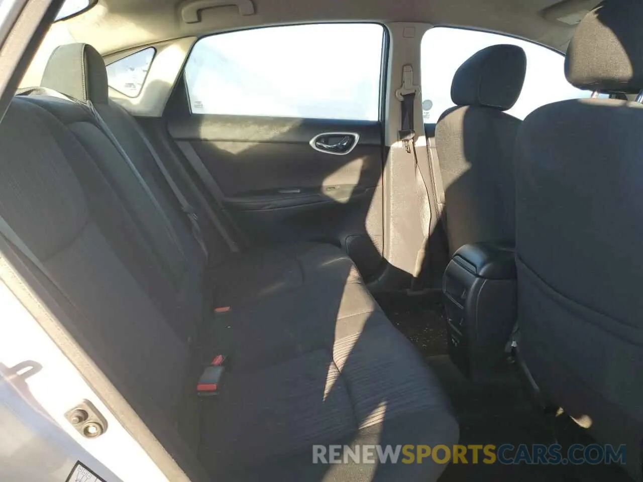 10 fotografías del automóvil dañado 3N1AB7AP0KY311278 NISSAN SENTRA 2019