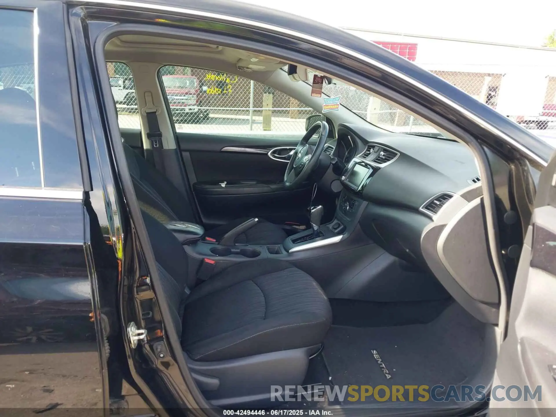 5 fotografías del automóvil dañado 3N1AB7AP0KY336780 NISSAN SENTRA 2019