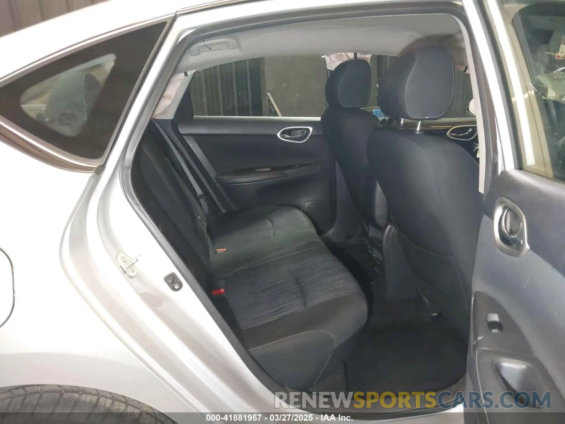8 fotografías del automóvil dañado 3N1AB7AP0KY376213 NISSAN SENTRA 2019