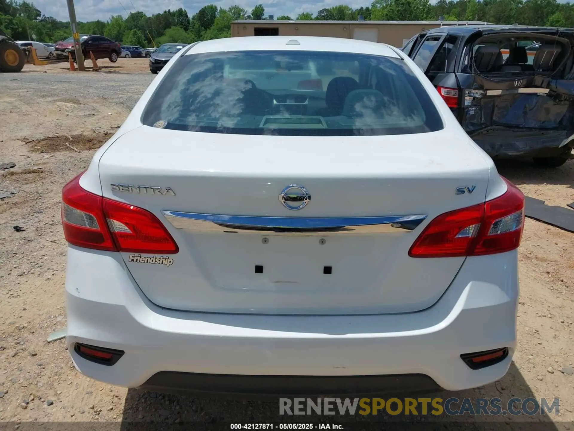16 fotografías del automóvil dañado 3N1AB7AP0KY378544 NISSAN SENTRA 2019
