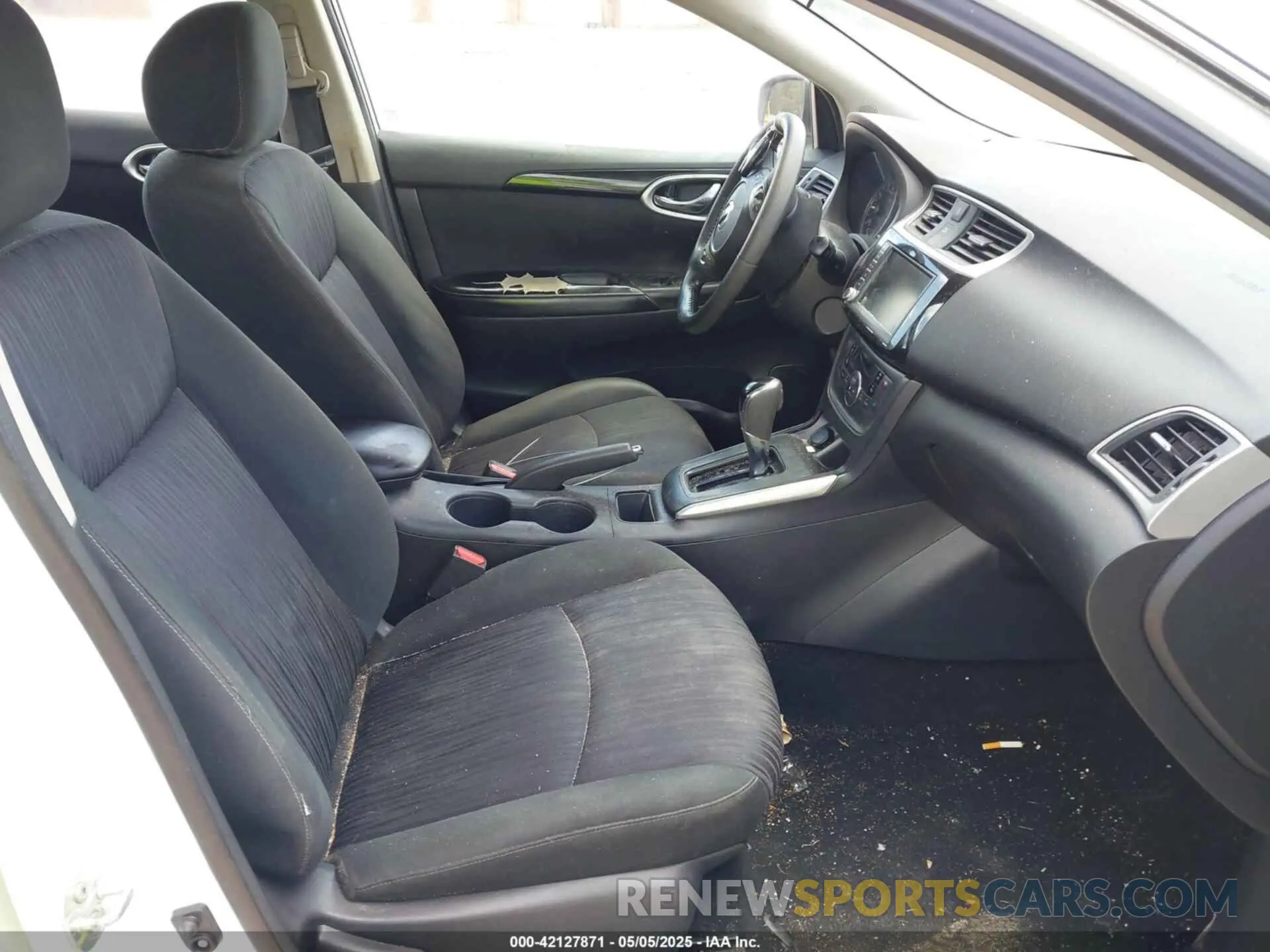 5 fotografías del automóvil dañado 3N1AB7AP0KY378544 NISSAN SENTRA 2019