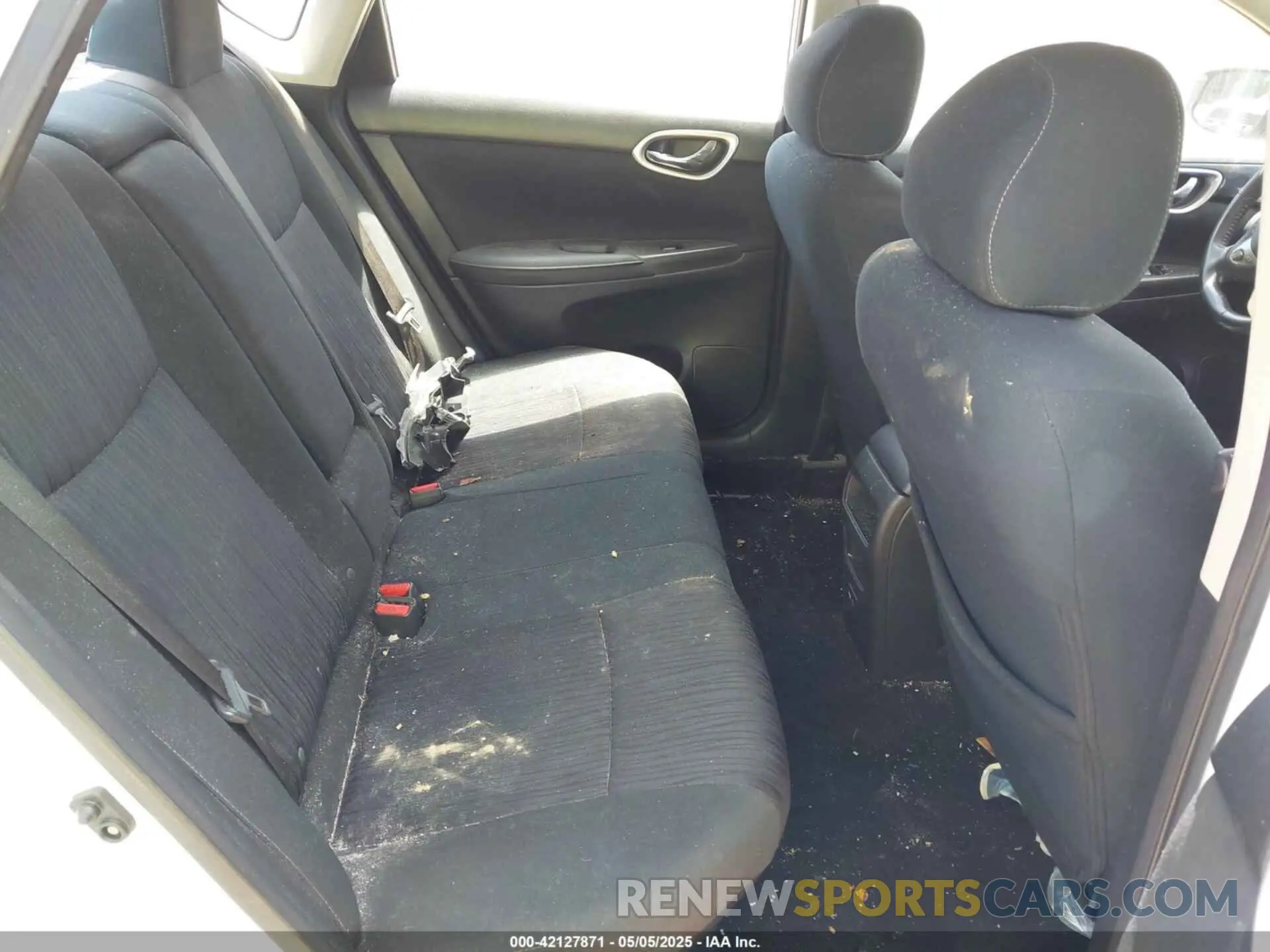 8 fotografías del automóvil dañado 3N1AB7AP0KY378544 NISSAN SENTRA 2019