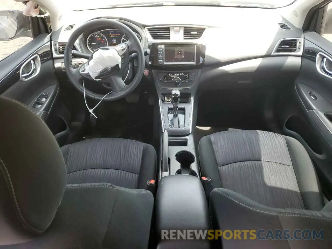 8 fotografías del automóvil dañado 3N1AB7AP0KY390239 NISSAN SENTRA 2019