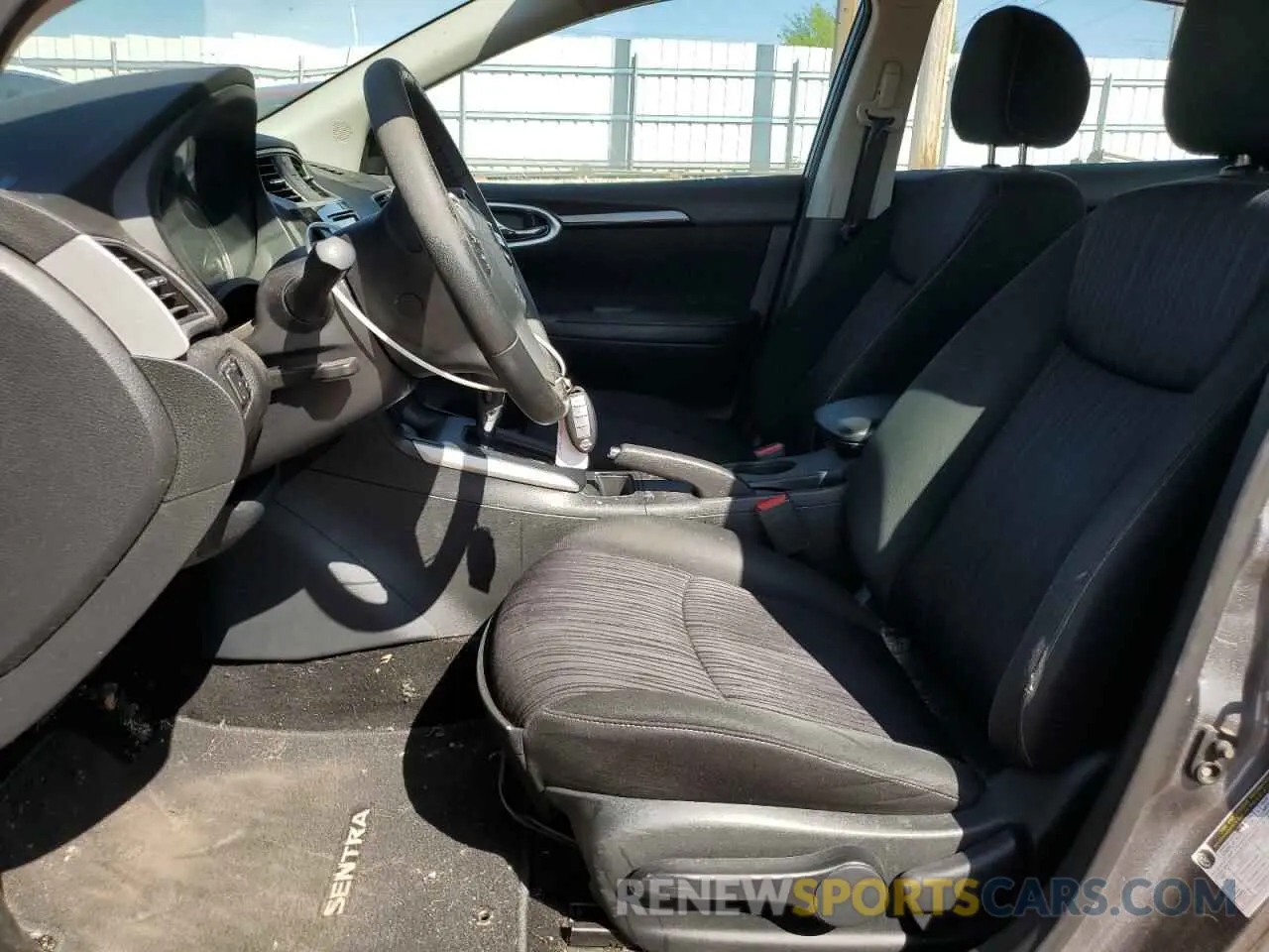 7 fotografías del automóvil dañado 3N1AB7AP0KY397014 NISSAN SENTRA 2019