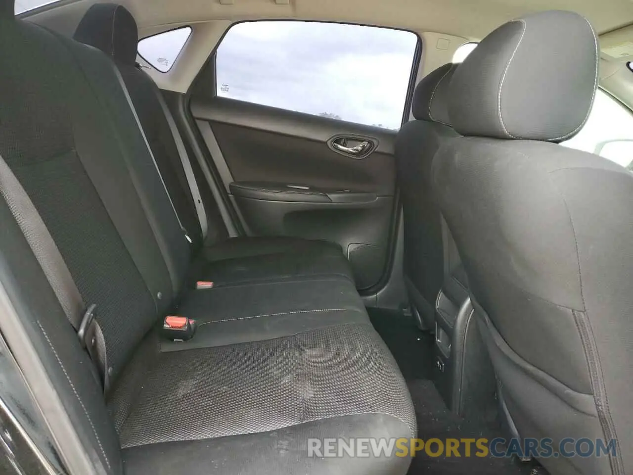 11 fotografías del automóvil dañado 3N1AB7AP0KY422946 NISSAN SENTRA 2019