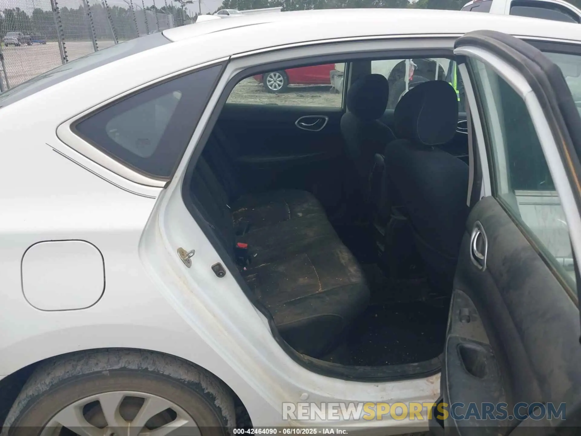 8 fotografías del automóvil dañado 3N1AB7AP0KY423207 NISSAN SENTRA 2019