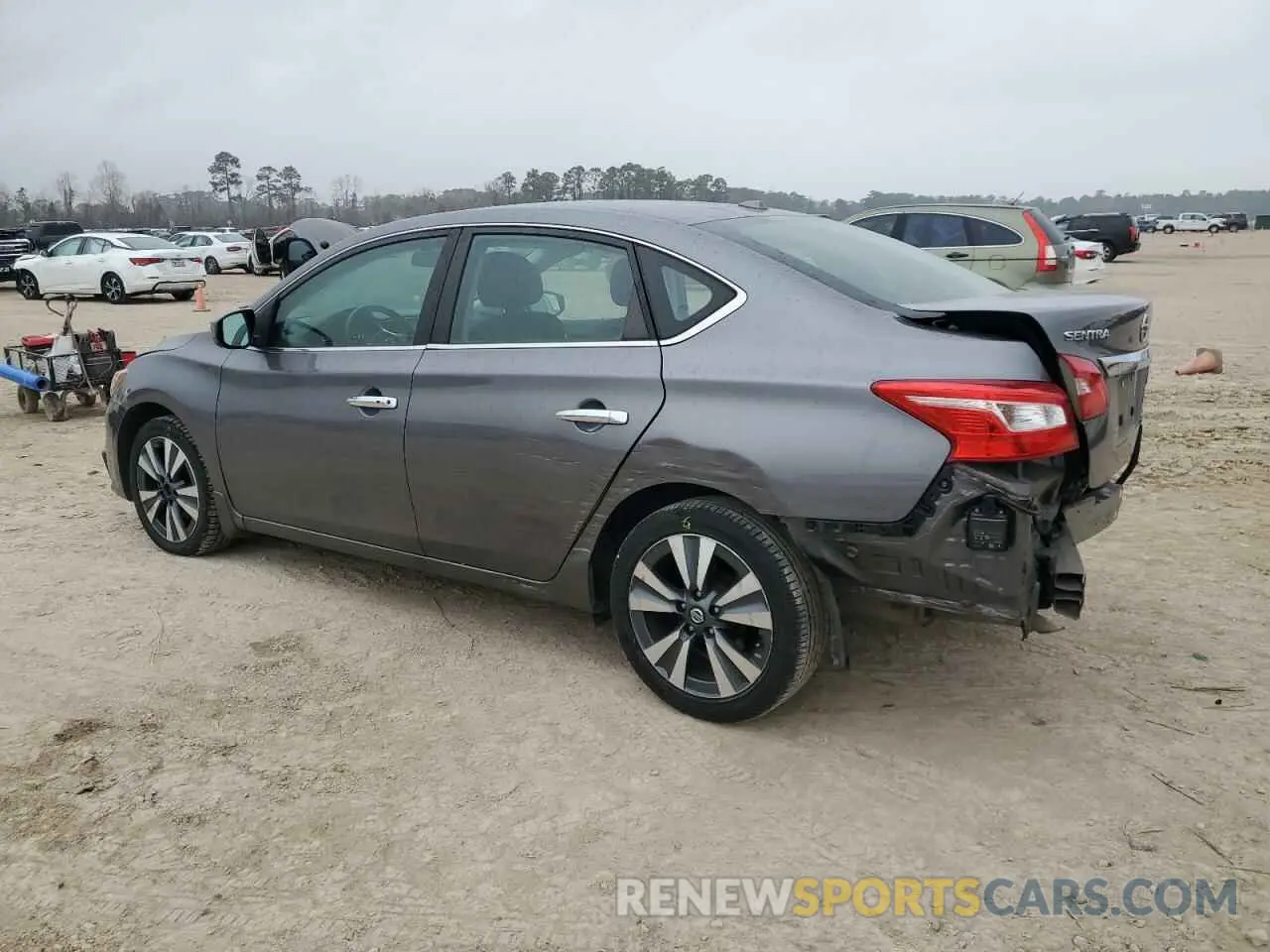 2 fotografías del automóvil dañado 3N1AB7AP0KY452884 NISSAN SENTRA 2019