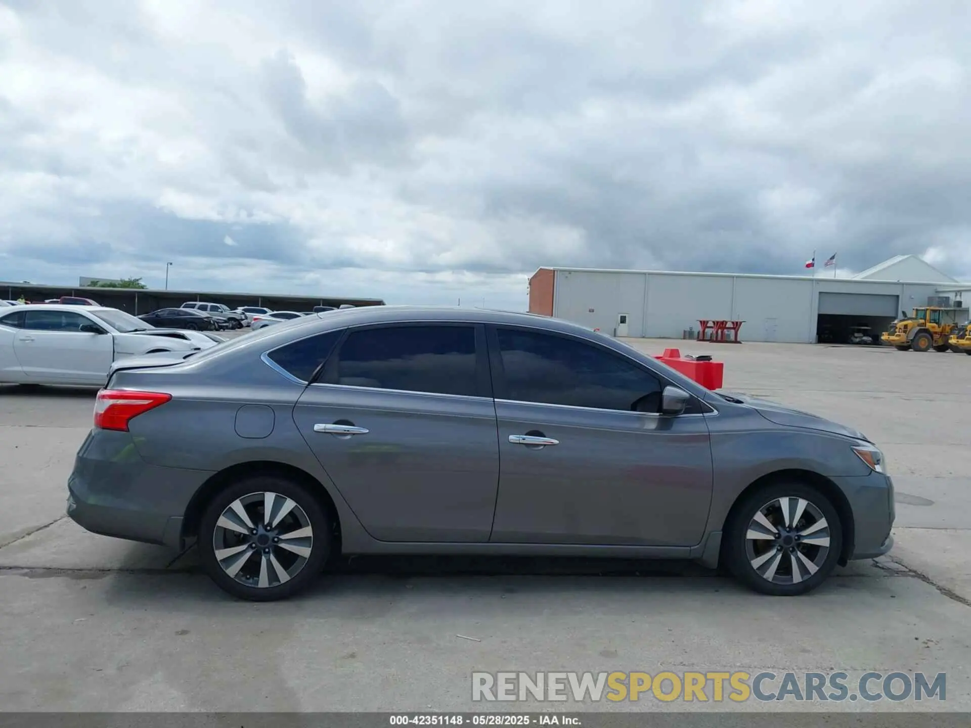 14 fotografías del automóvil dañado 3N1AB7AP0KY453369 NISSAN SENTRA 2019