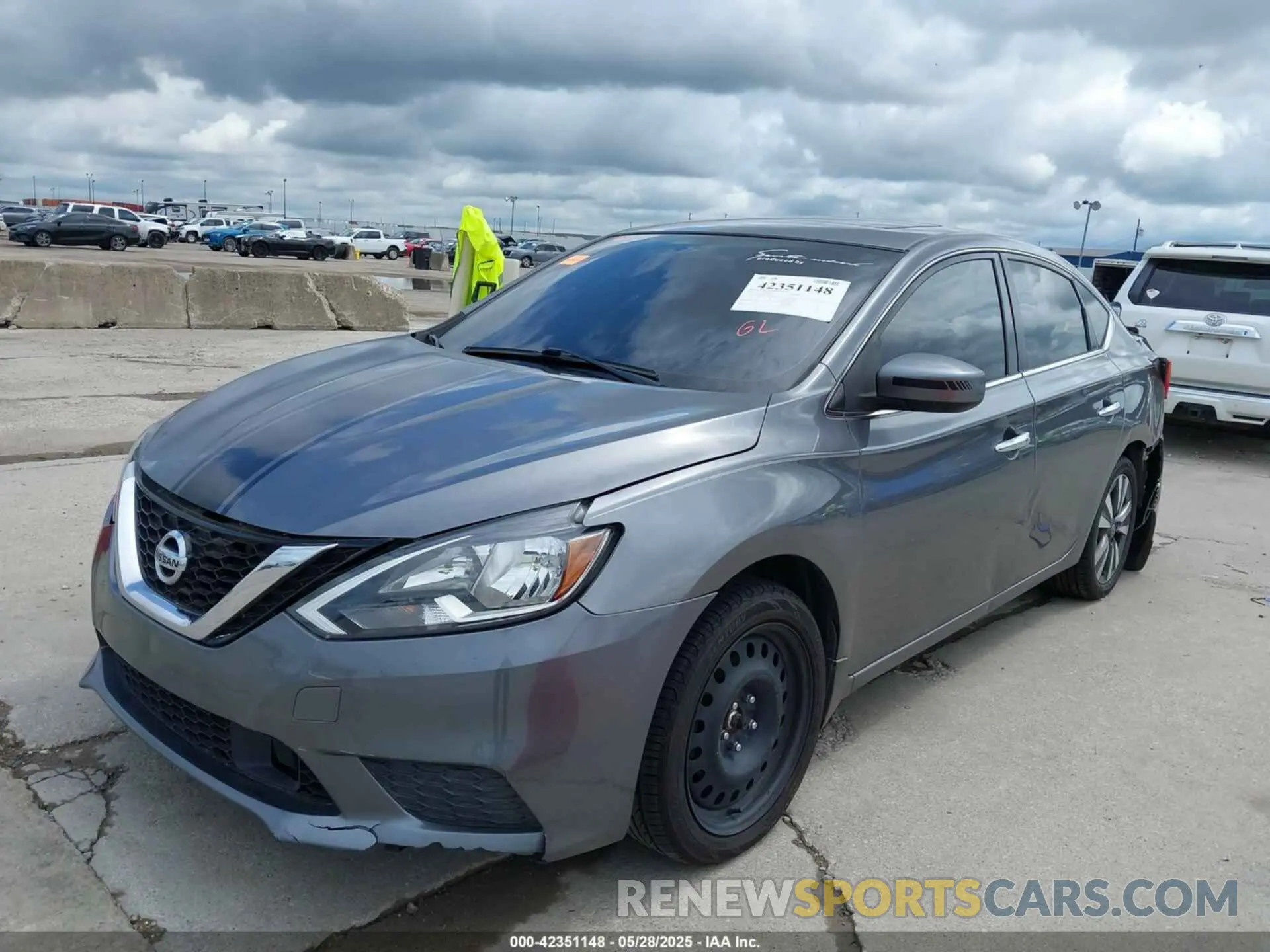 2 fotografías del automóvil dañado 3N1AB7AP0KY453369 NISSAN SENTRA 2019