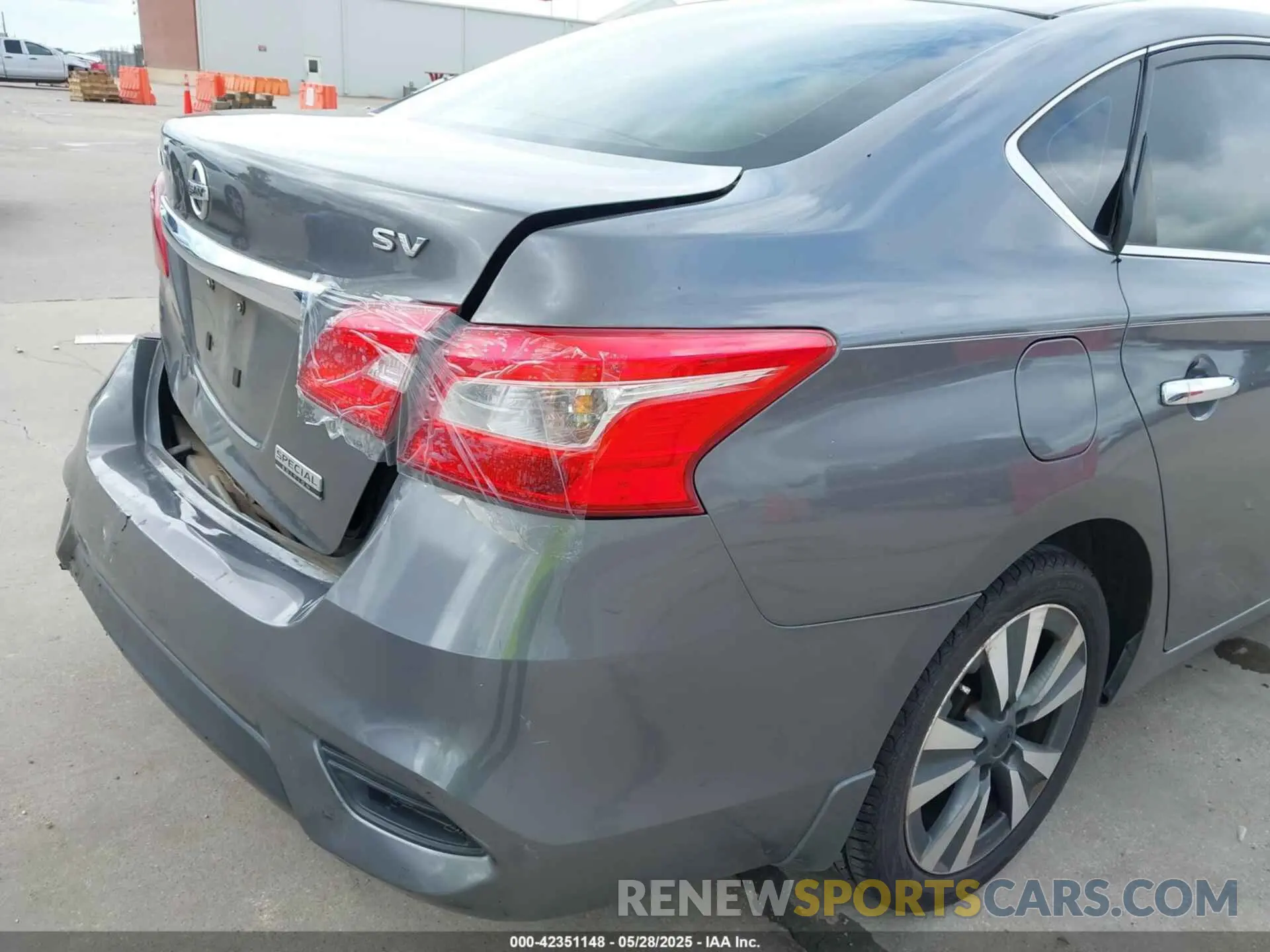 20 fotografías del automóvil dañado 3N1AB7AP0KY453369 NISSAN SENTRA 2019