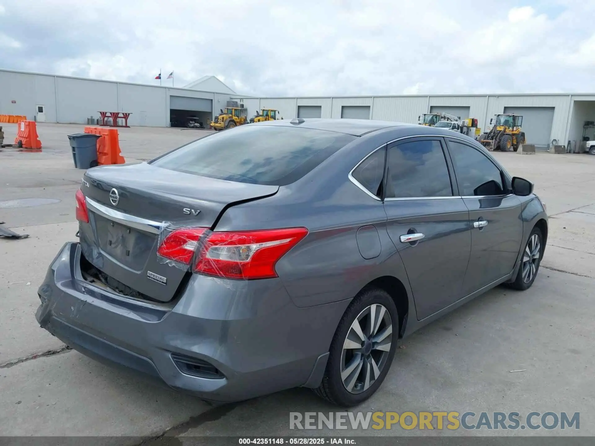 4 fotografías del automóvil dañado 3N1AB7AP0KY453369 NISSAN SENTRA 2019