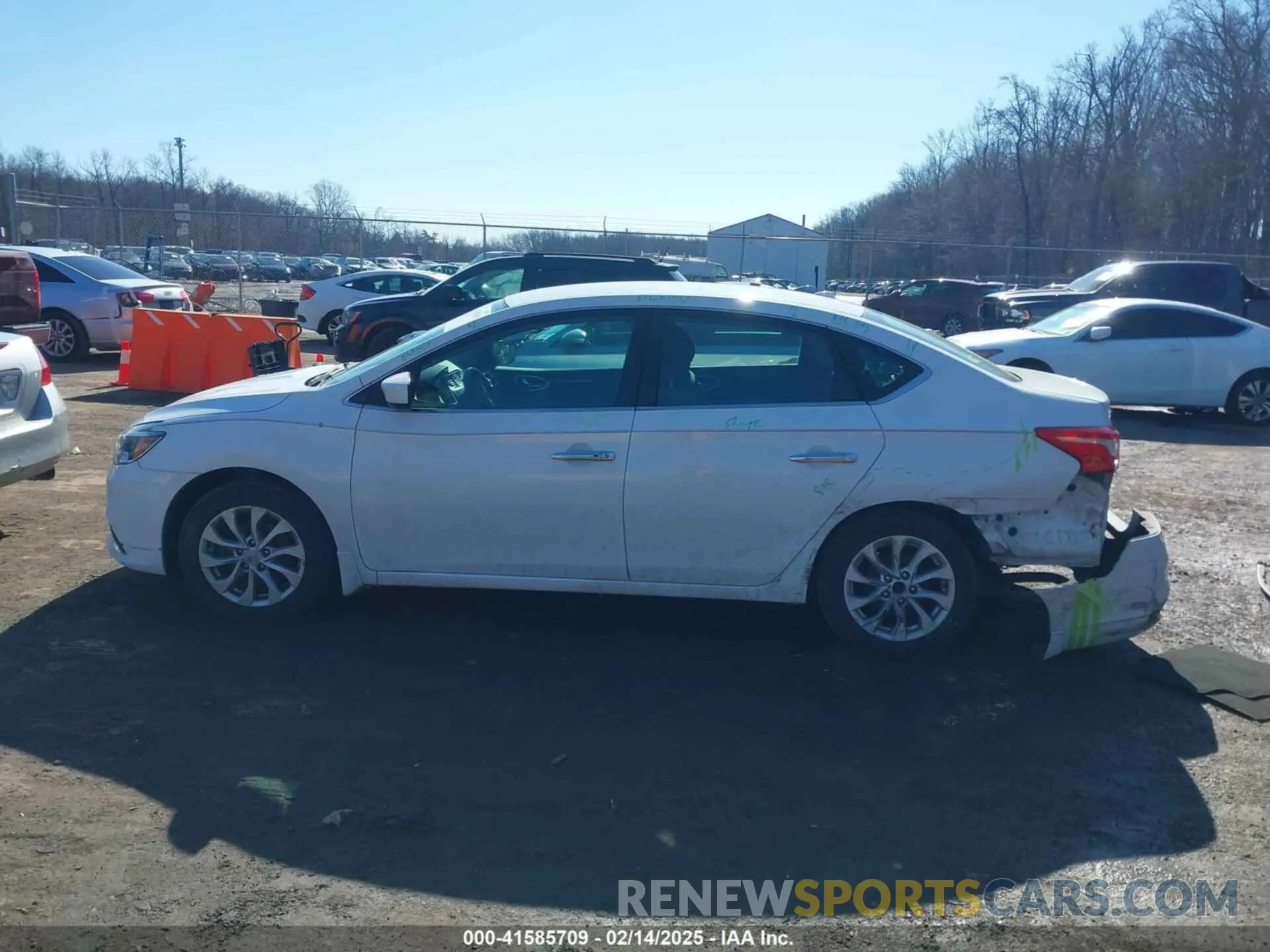 14 fotografías del automóvil dañado 3N1AB7AP1KL619072 NISSAN SENTRA 2019