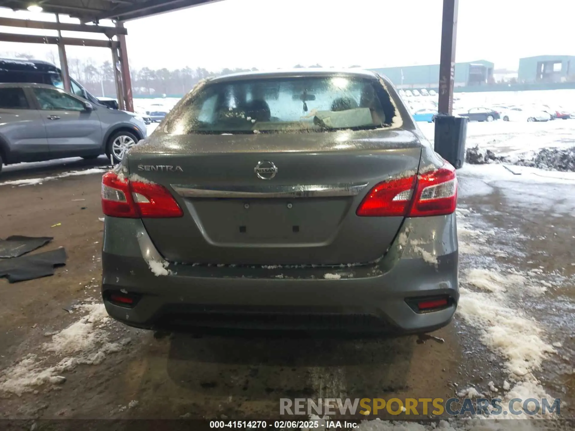 17 fotografías del automóvil dañado 3N1AB7AP1KY215871 NISSAN SENTRA 2019