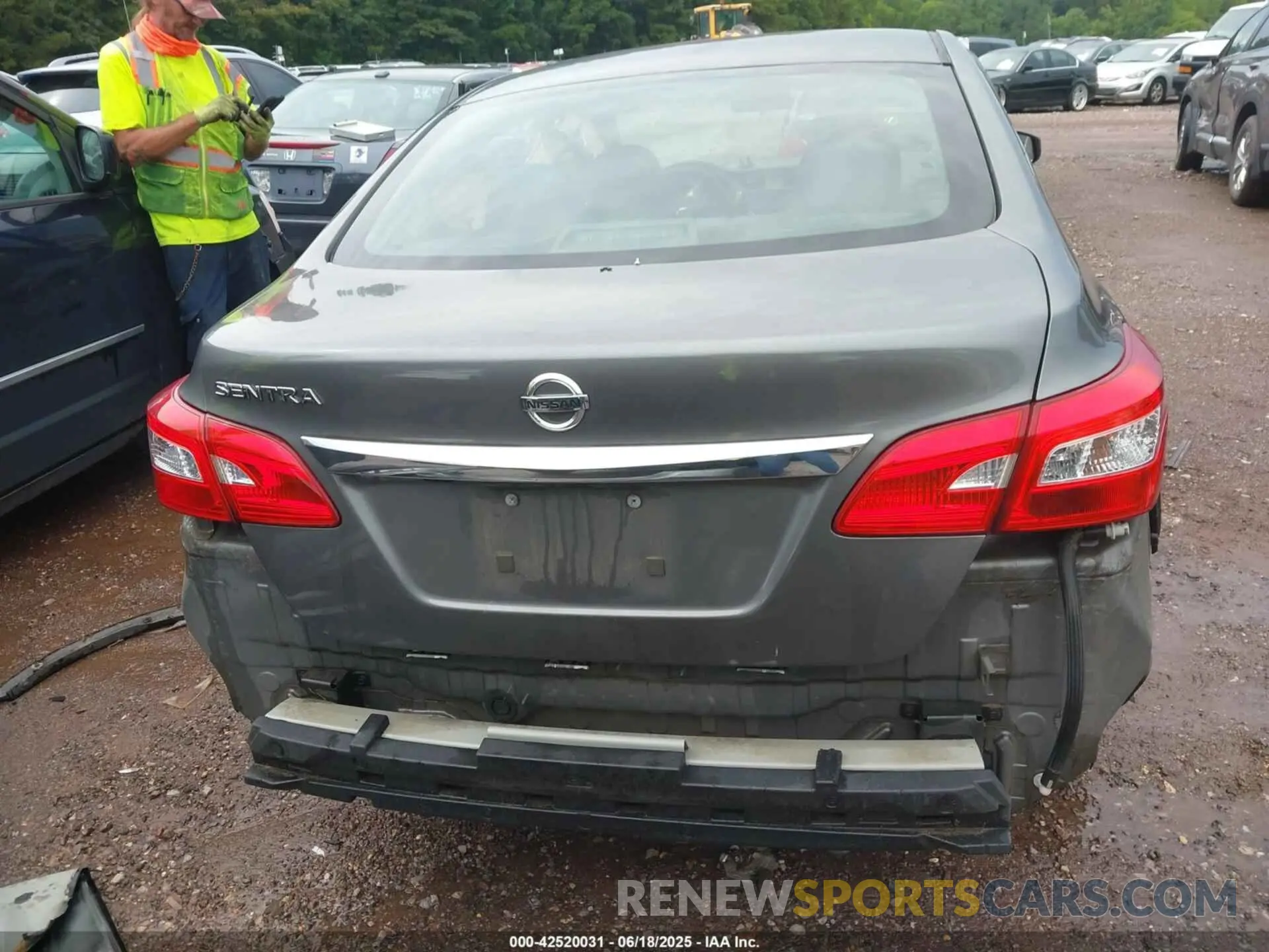 15 fotografías del automóvil dañado 3N1AB7AP1KY246215 NISSAN SENTRA 2019