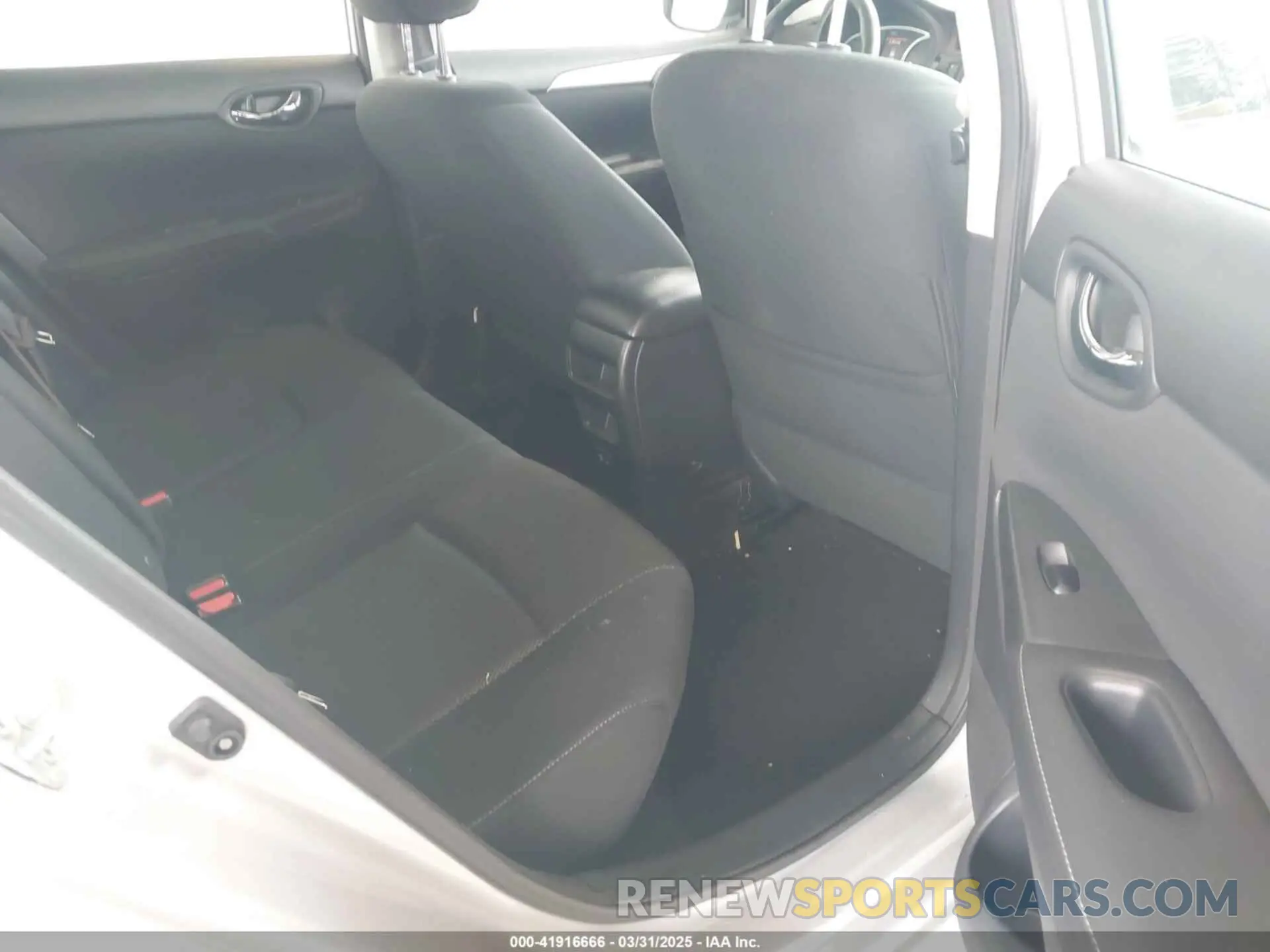 8 fotografías del automóvil dañado 3N1AB7AP1KY280395 NISSAN SENTRA 2019