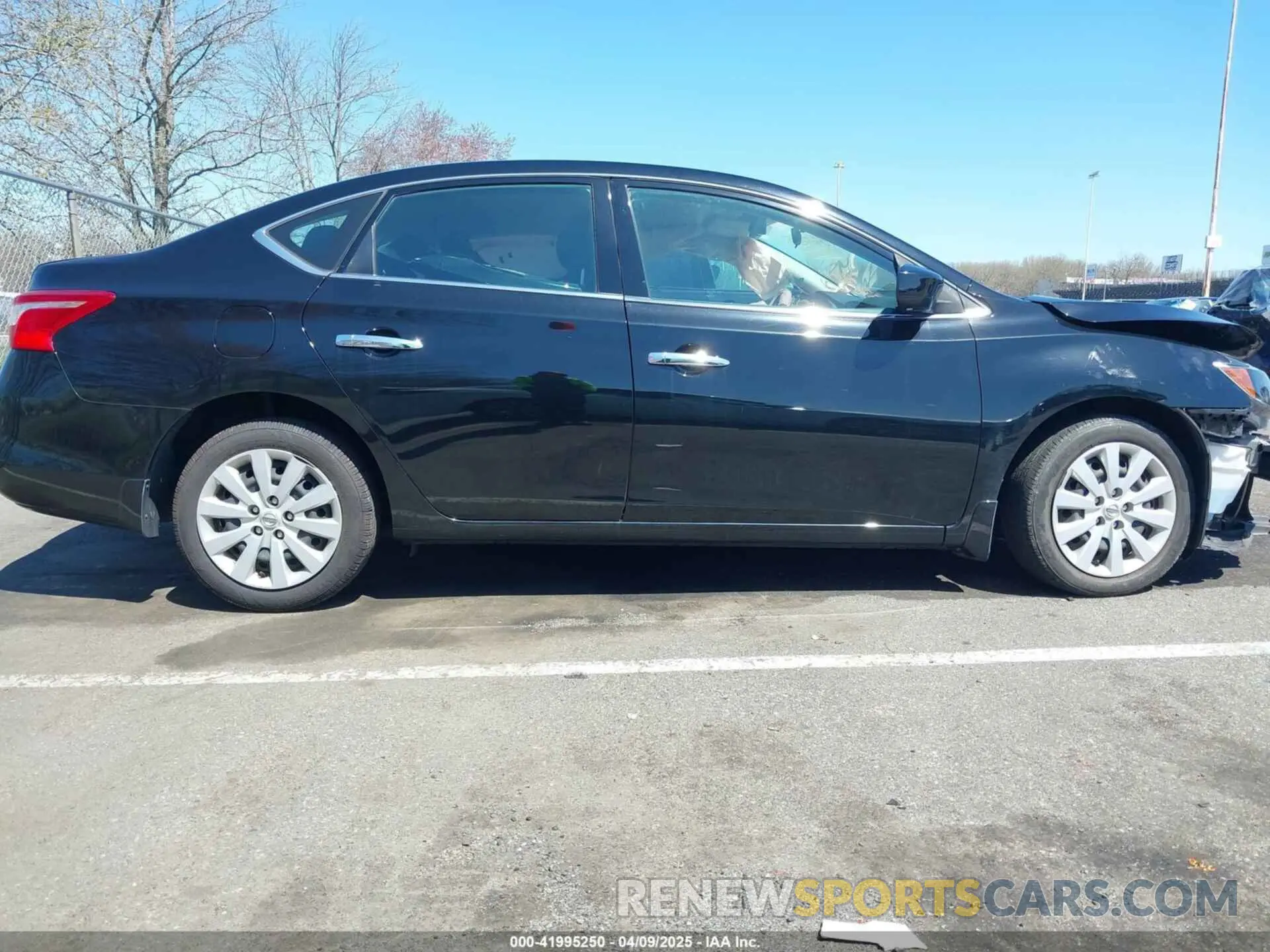 13 fotografías del automóvil dañado 3N1AB7AP1KY291462 NISSAN SENTRA 2019