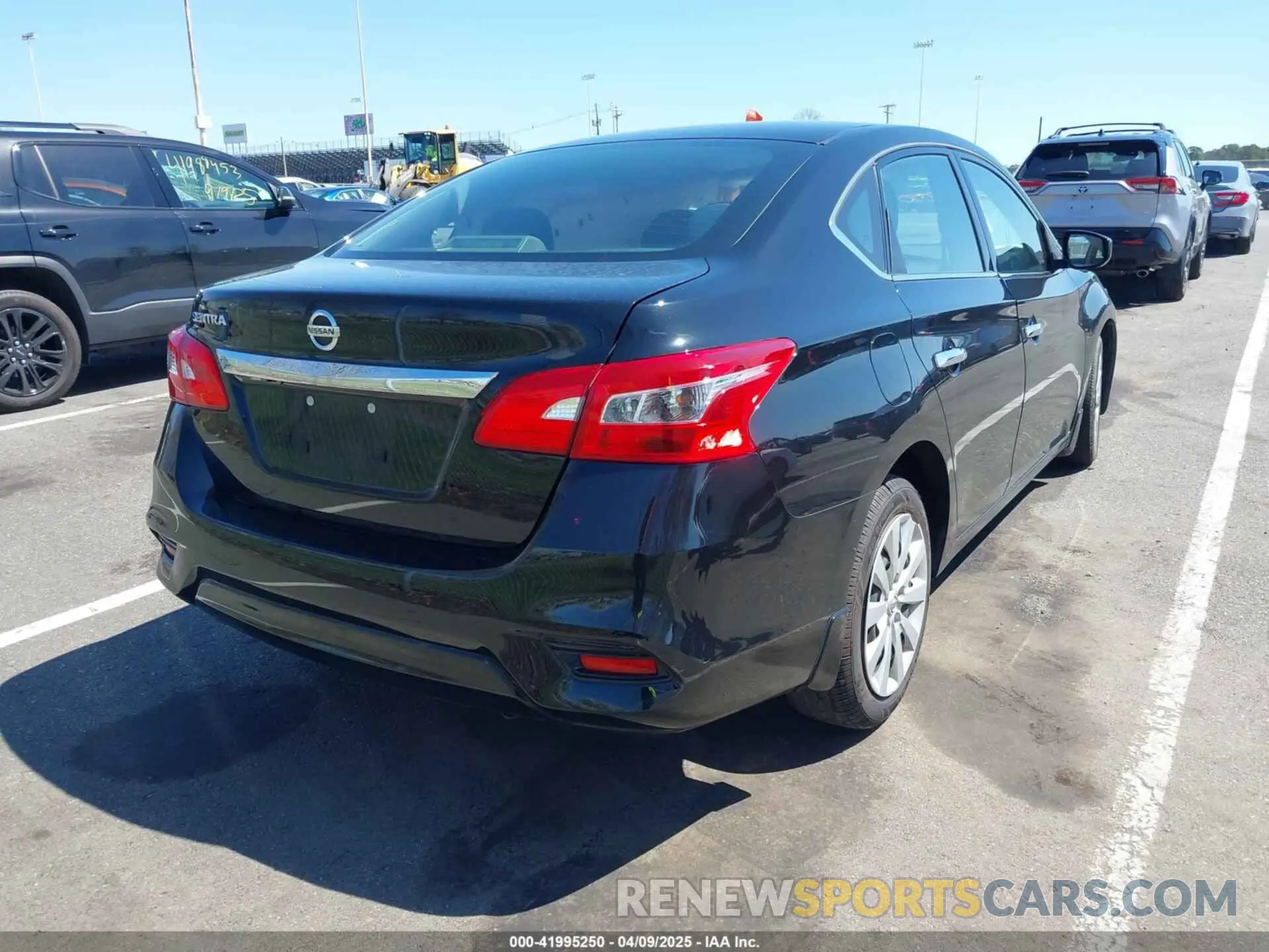 4 fotografías del automóvil dañado 3N1AB7AP1KY291462 NISSAN SENTRA 2019