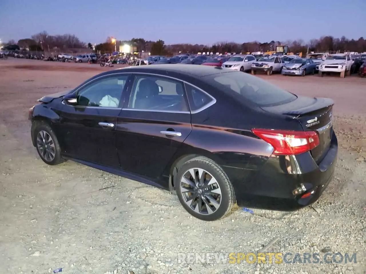 2 fotografías del automóvil dañado 3N1AB7AP1KY300919 NISSAN SENTRA 2019