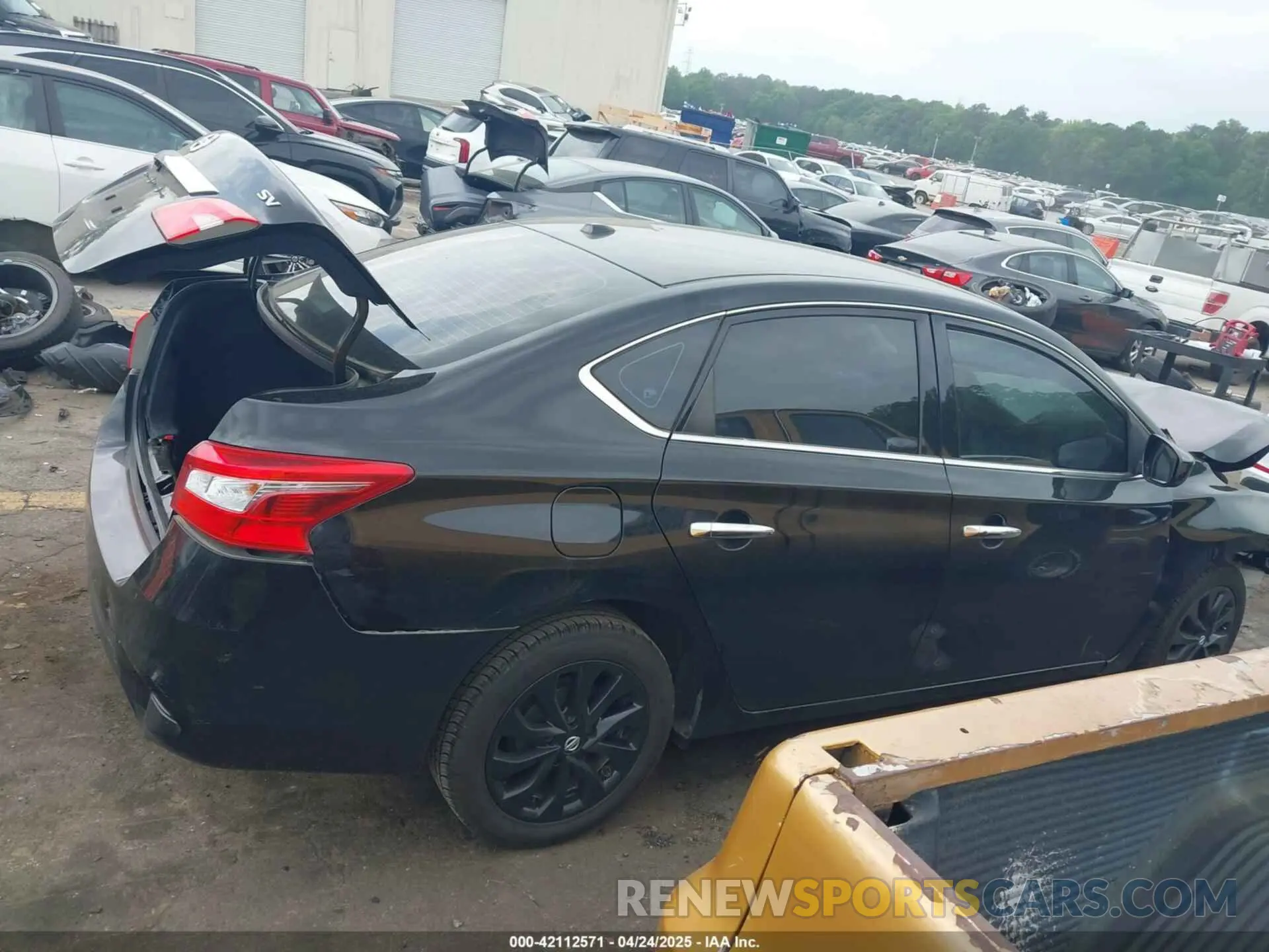 13 fotografías del automóvil dañado 3N1AB7AP1KY352664 NISSAN SENTRA 2019