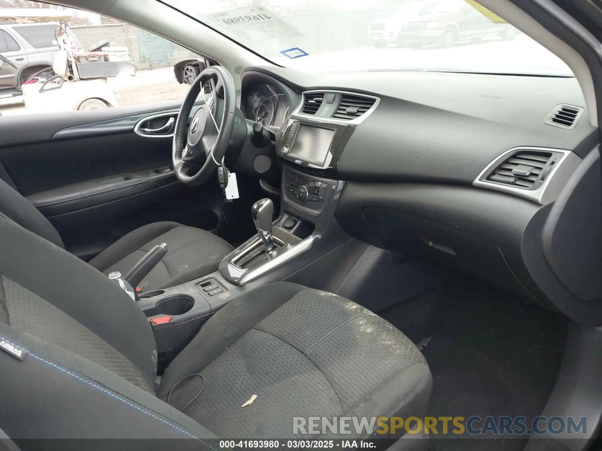5 fotografías del automóvil dañado 3N1AB7AP1KY380755 NISSAN SENTRA 2019