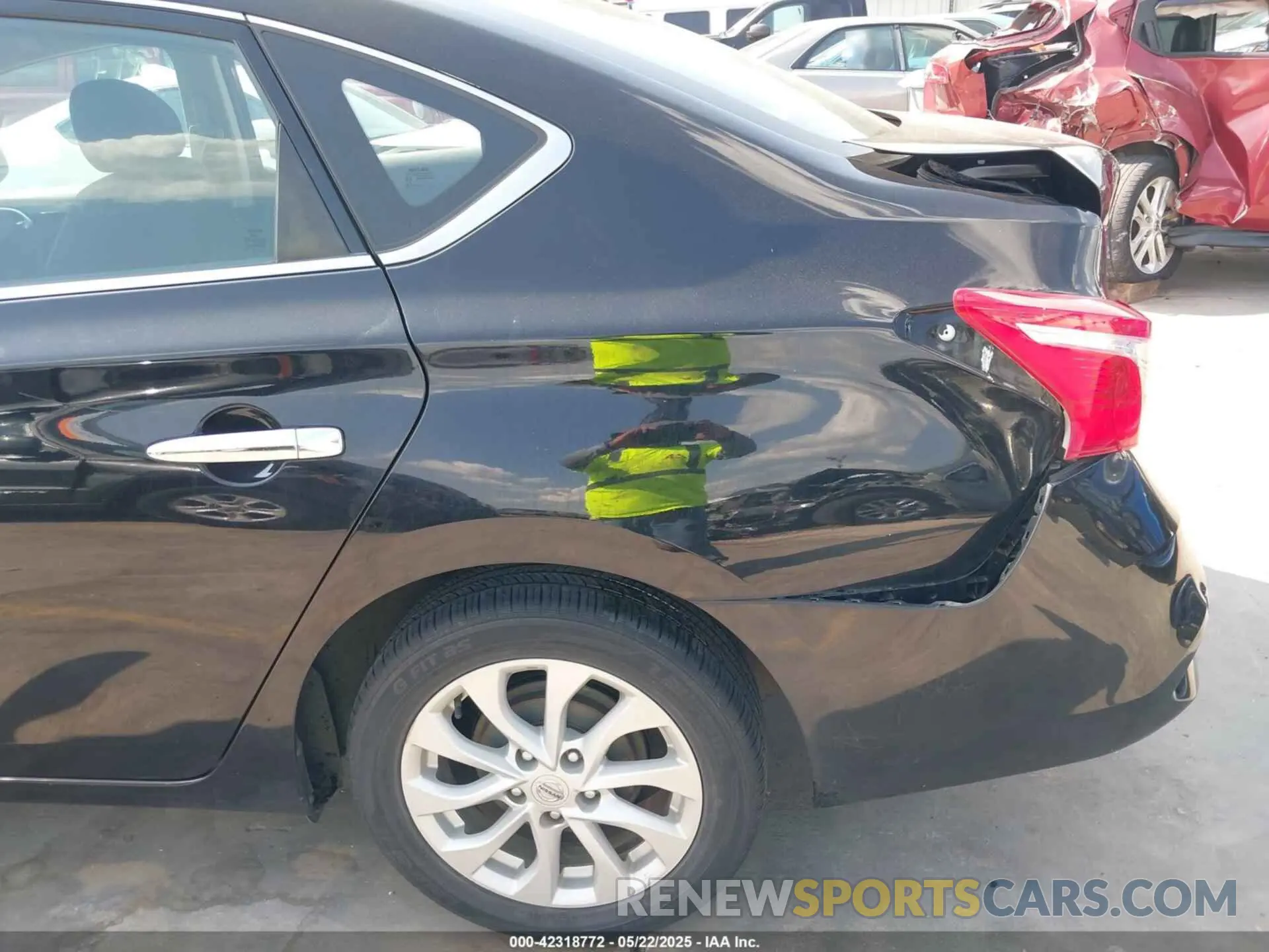 17 fotografías del automóvil dañado 3N1AB7AP1KY415763 NISSAN SENTRA 2019