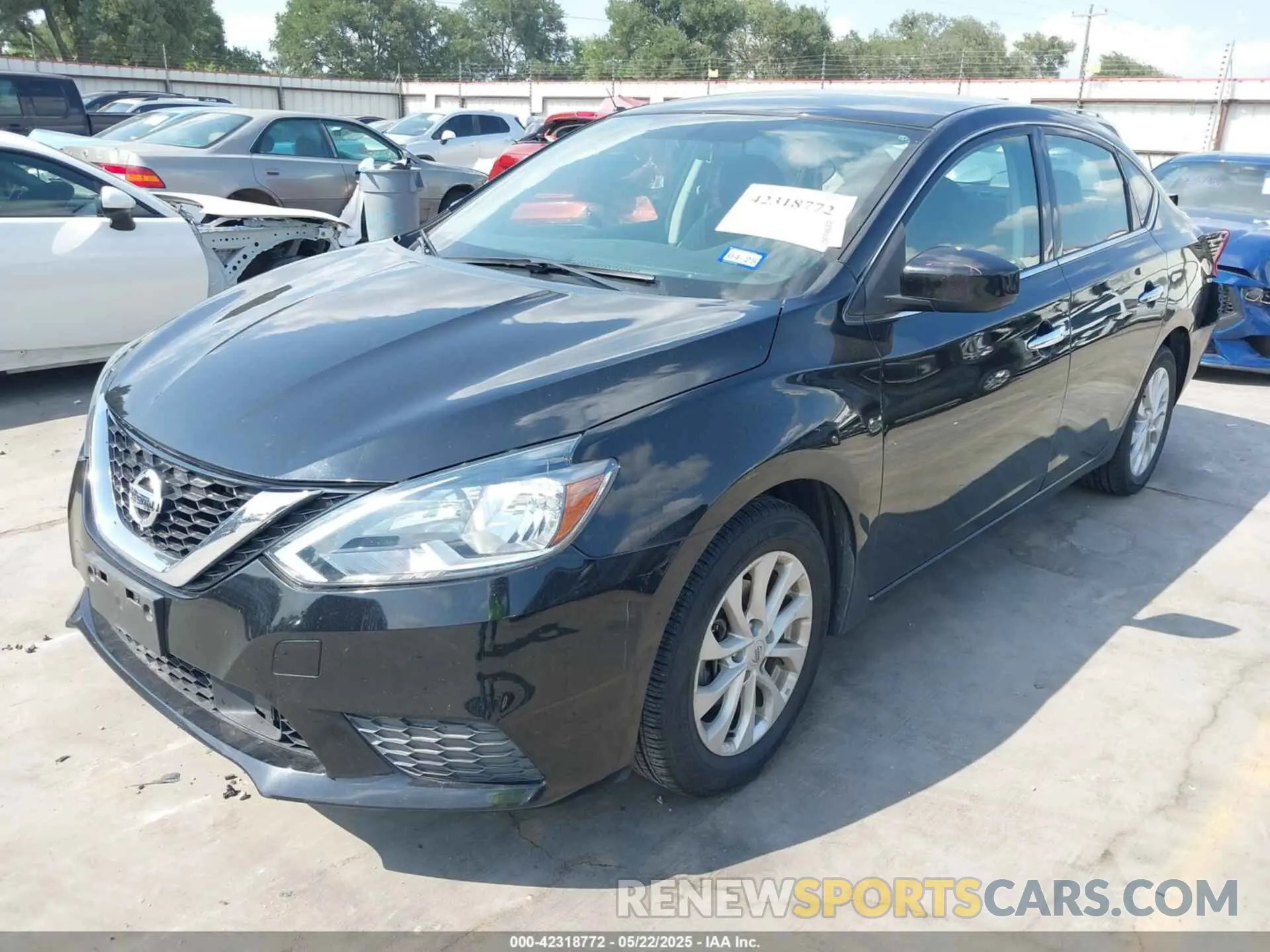 2 fotografías del automóvil dañado 3N1AB7AP1KY415763 NISSAN SENTRA 2019