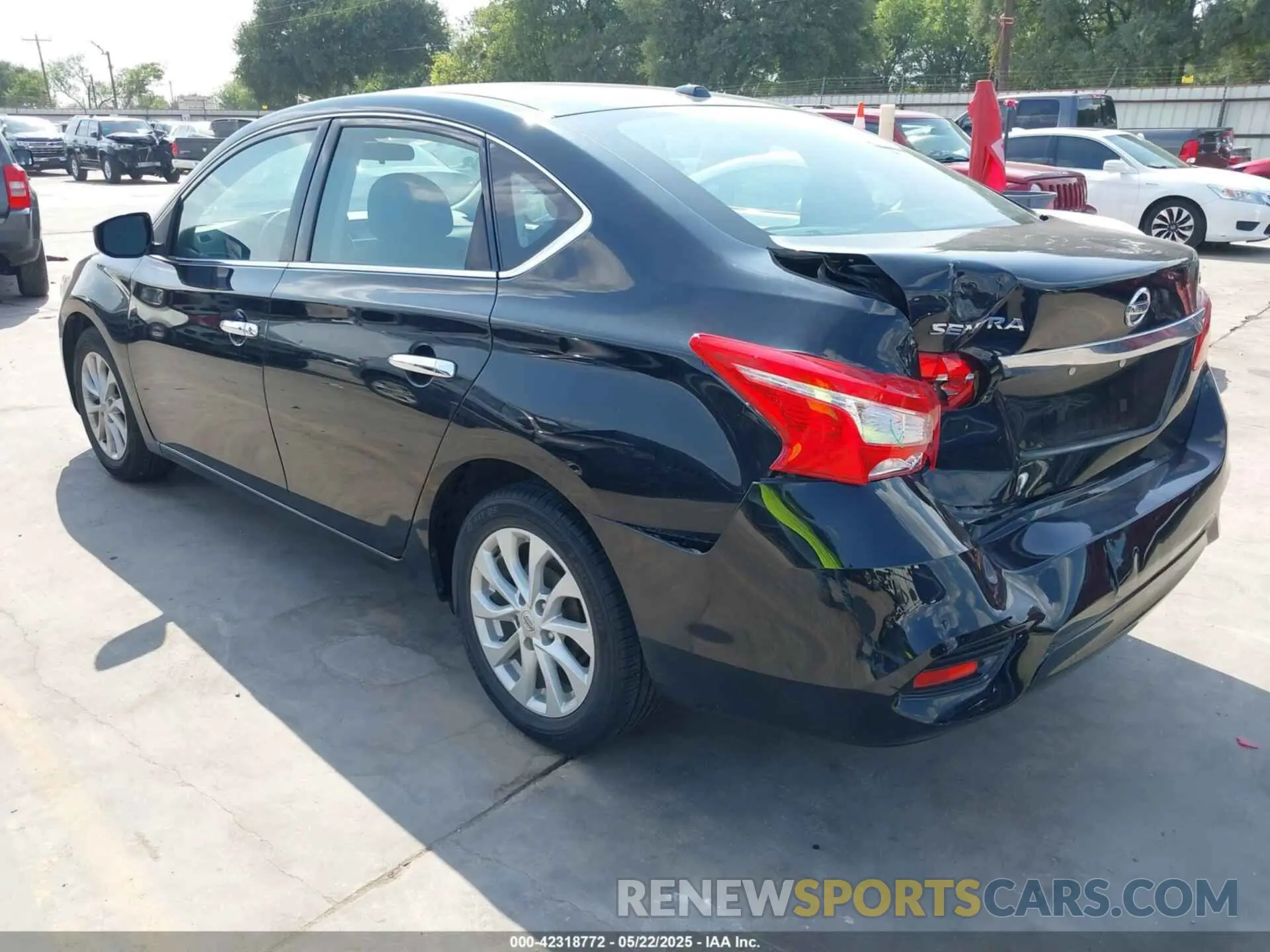 3 fotografías del automóvil dañado 3N1AB7AP1KY415763 NISSAN SENTRA 2019