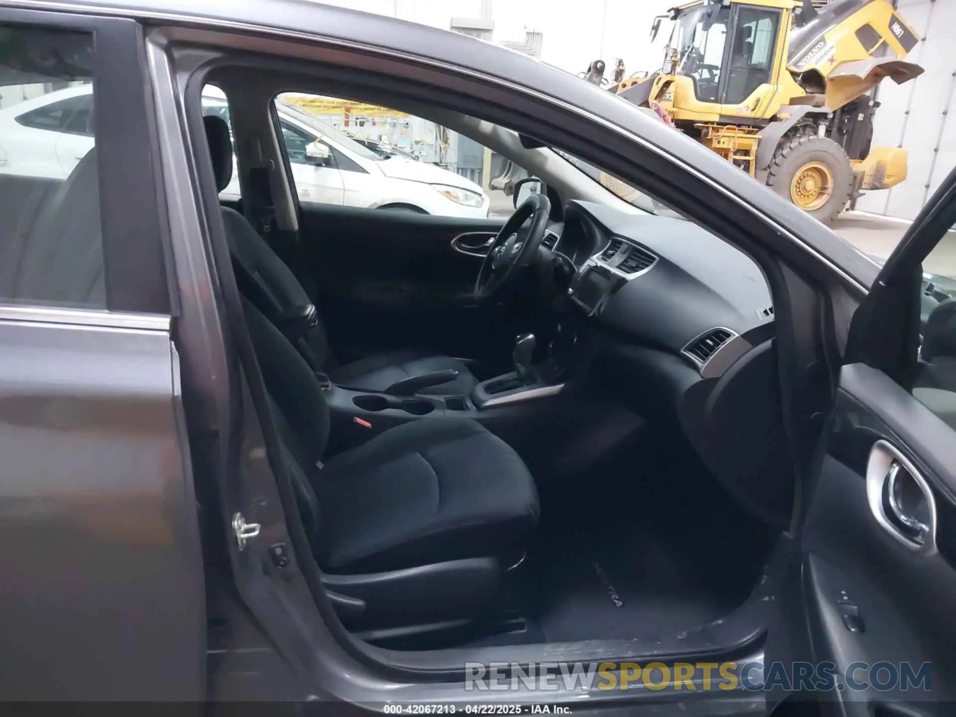 5 fotografías del automóvil dañado 3N1AB7AP1KY421711 NISSAN SENTRA 2019