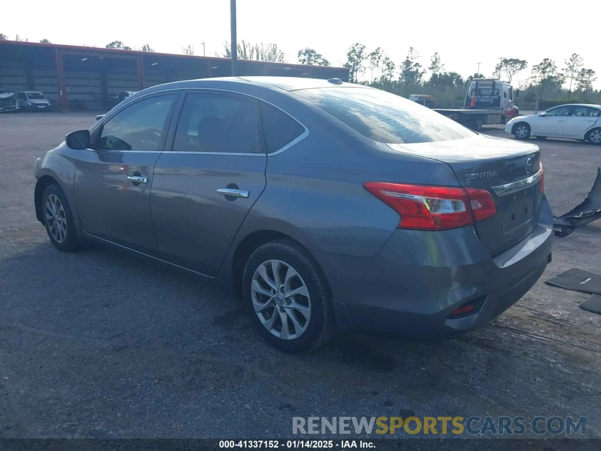 3 fotografías del automóvil dañado 3N1AB7AP1KY442817 NISSAN SENTRA 2019