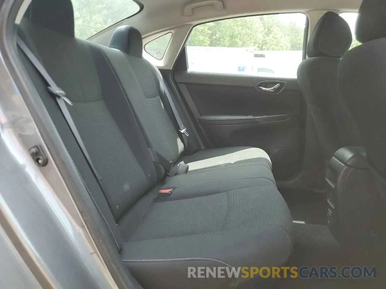 10 fotografías del automóvil dañado 3N1AB7AP2KY206063 NISSAN SENTRA 2019