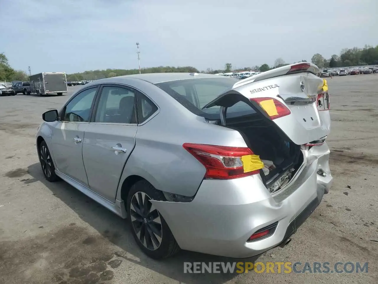 2 fotografías del automóvil dañado 3N1AB7AP2KY231335 NISSAN SENTRA 2019