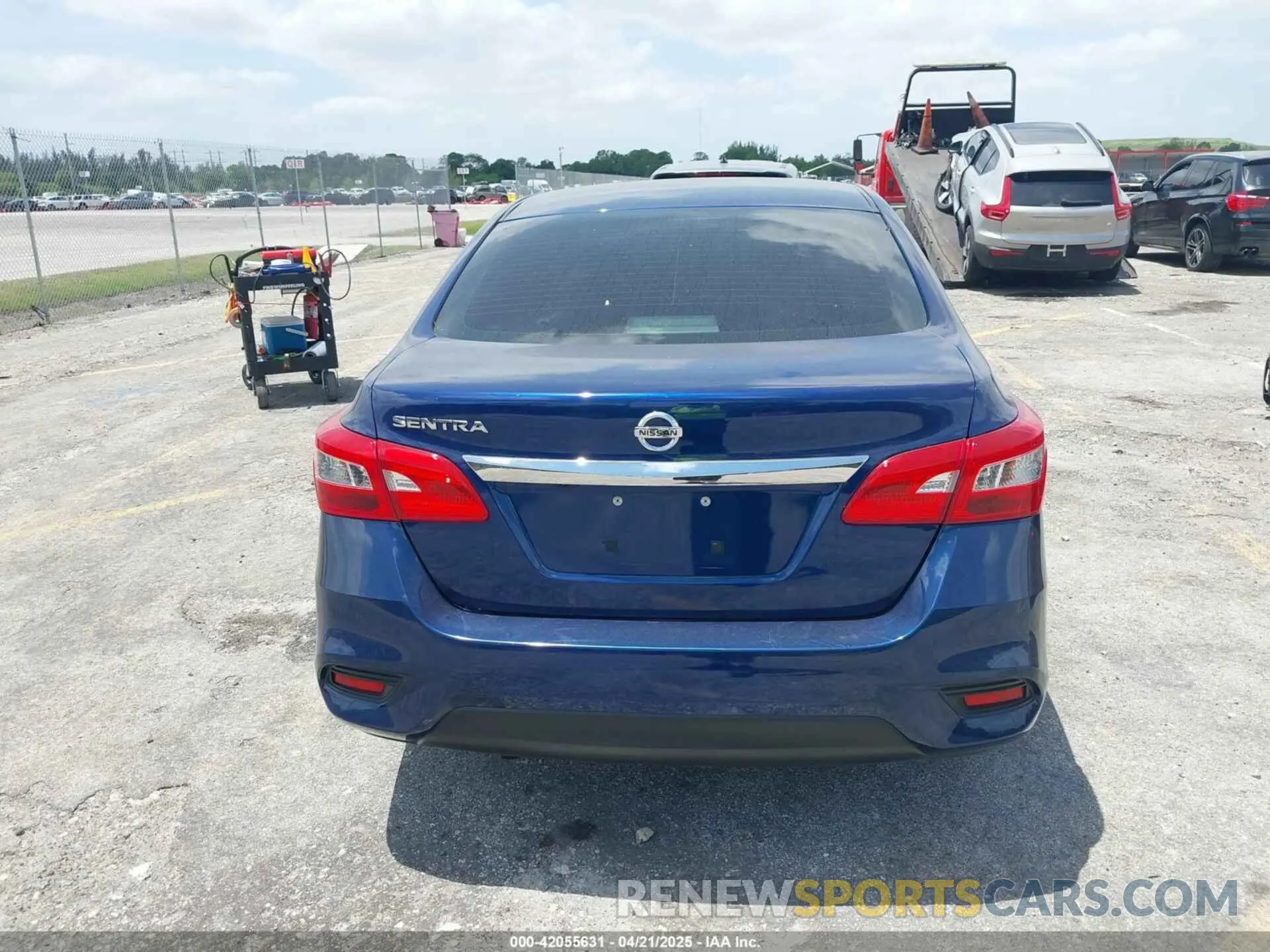 17 fotografías del automóvil dañado 3N1AB7AP2KY236695 NISSAN SENTRA 2019