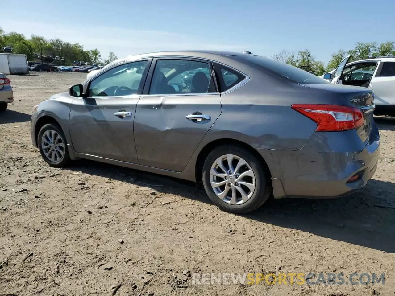 2 fotografías del automóvil dañado 3N1AB7AP2KY252587 NISSAN SENTRA 2019