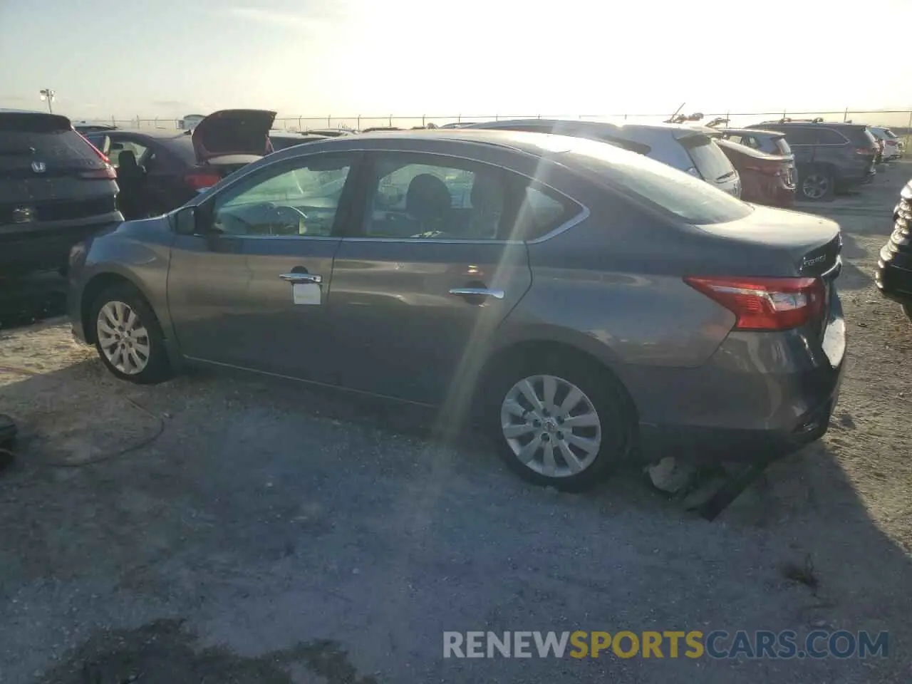 2 fotografías del automóvil dañado 3N1AB7AP2KY256915 NISSAN SENTRA 2019