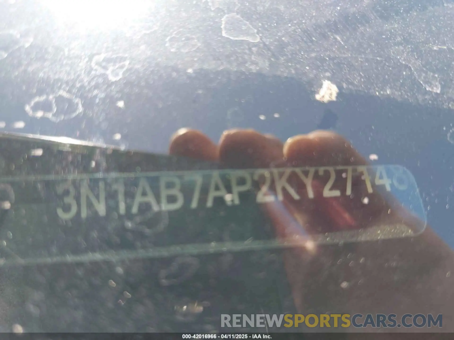 17 fotografías del automóvil dañado 3N1AB7AP2KY271480 NISSAN SENTRA 2019