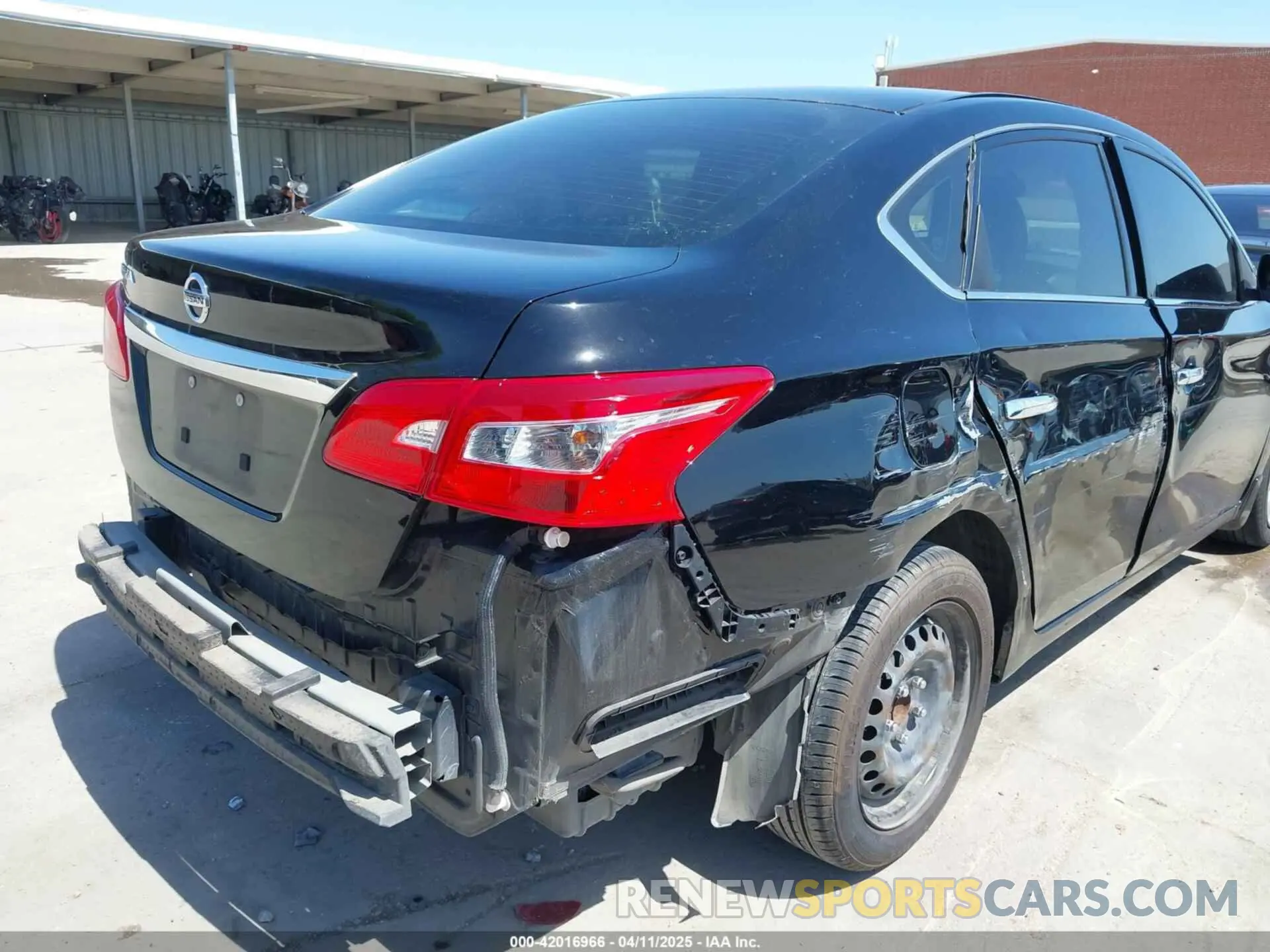 18 fotografías del automóvil dañado 3N1AB7AP2KY271480 NISSAN SENTRA 2019