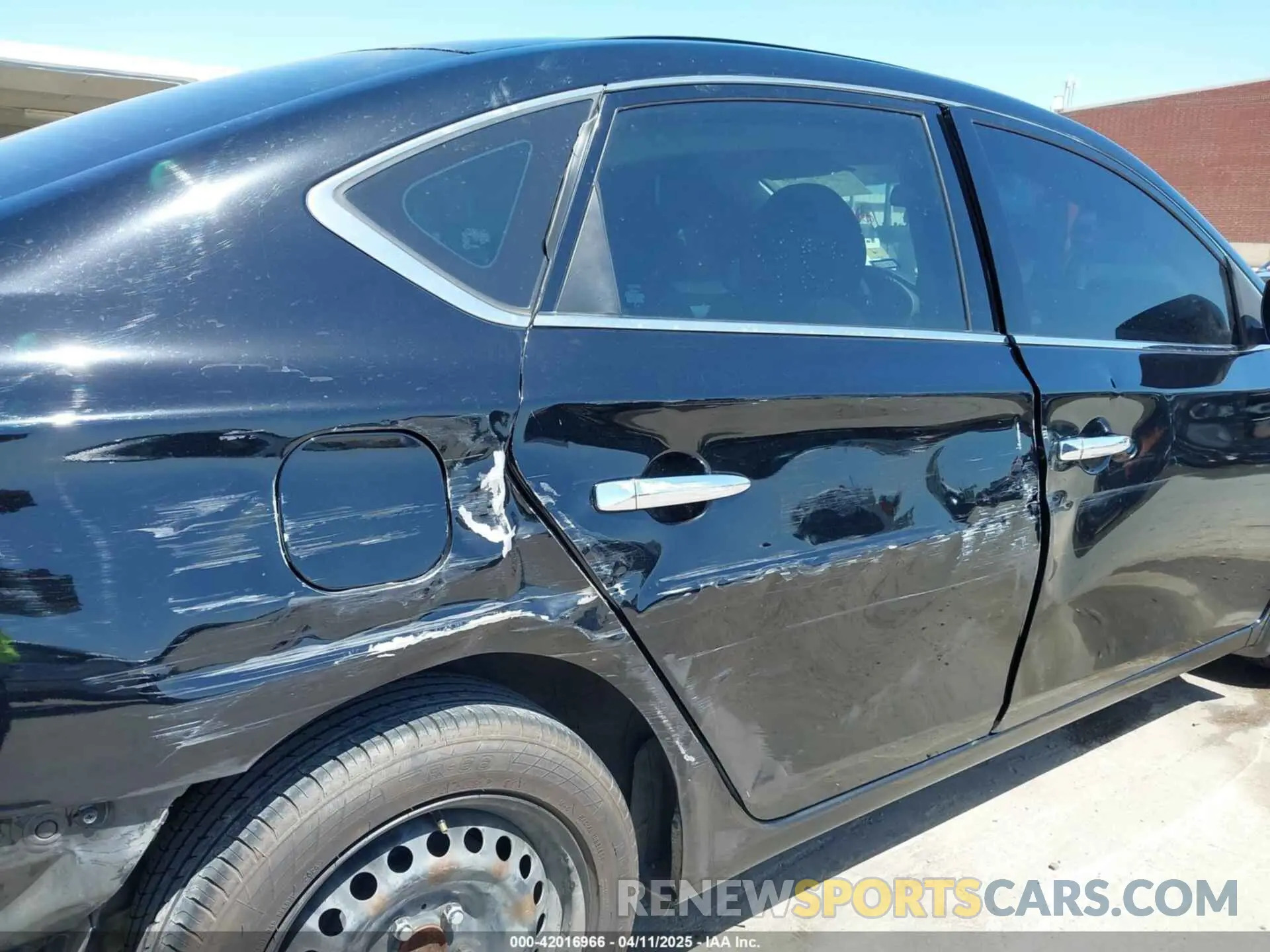 6 fotografías del automóvil dañado 3N1AB7AP2KY271480 NISSAN SENTRA 2019