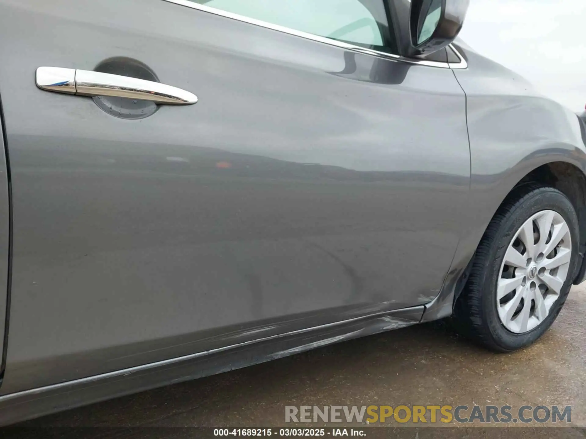 19 fotografías del automóvil dañado 3N1AB7AP2KY302551 NISSAN SENTRA 2019