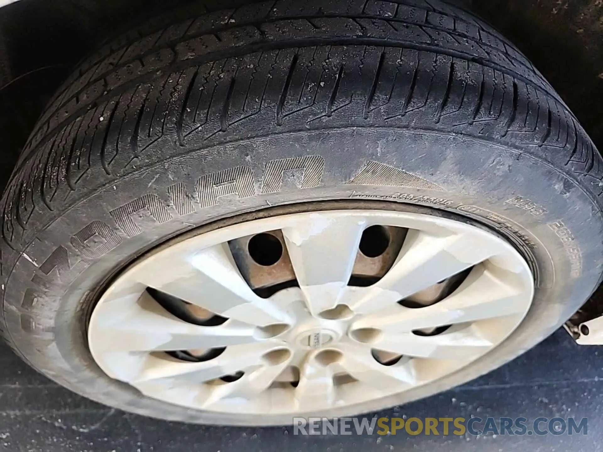 10 fotografías del automóvil dañado 3N1AB7AP2KY325098 NISSAN SENTRA 2019