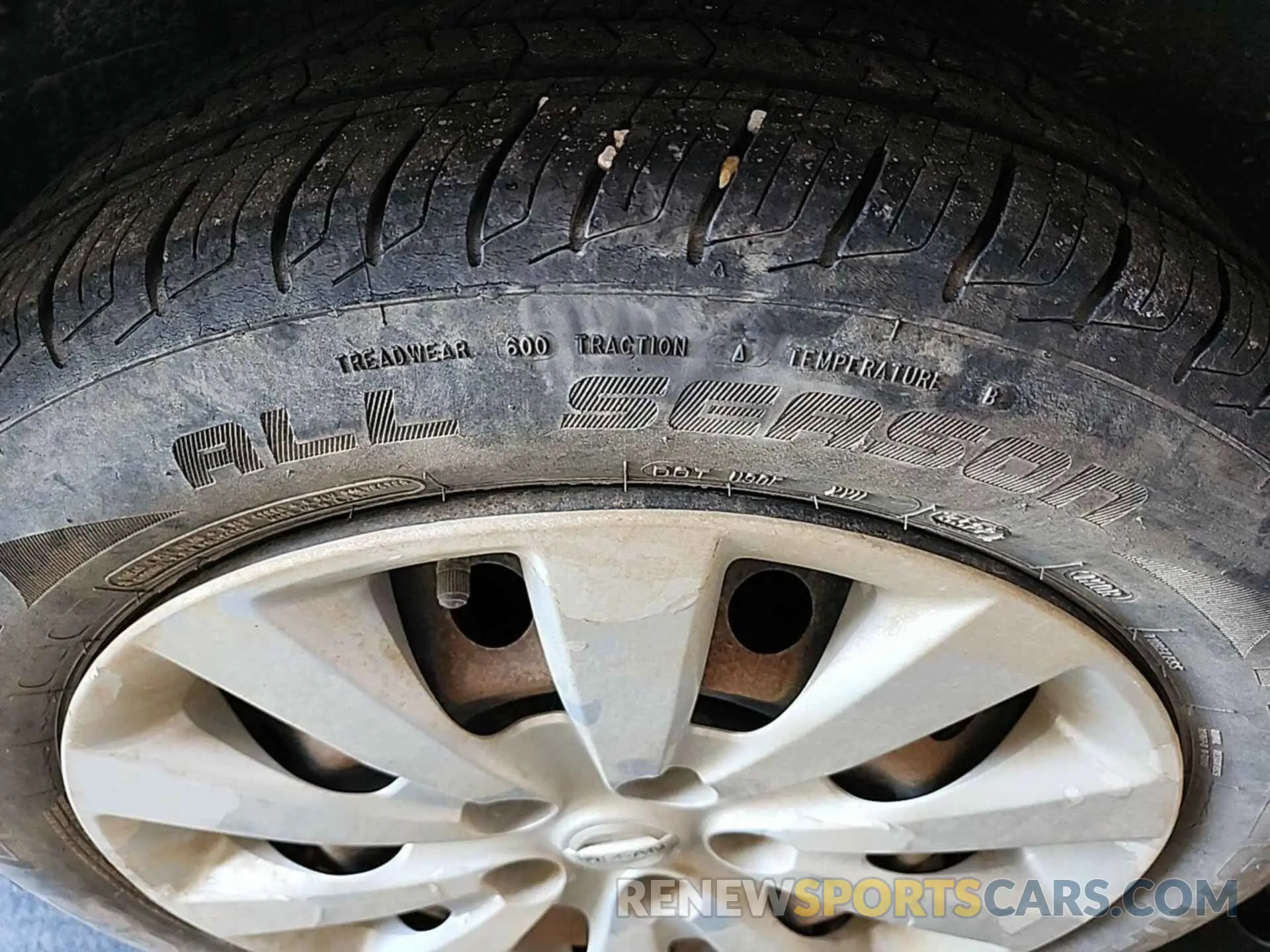 20 fotografías del automóvil dañado 3N1AB7AP2KY325098 NISSAN SENTRA 2019