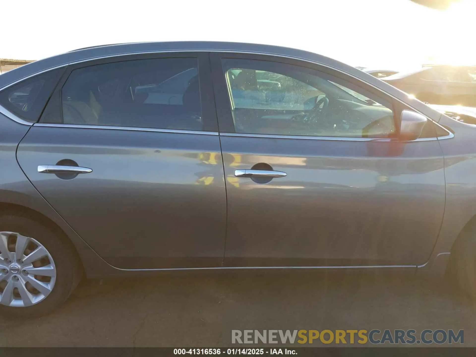 14 fotografías del automóvil dañado 3N1AB7AP2KY329376 NISSAN SENTRA 2019
