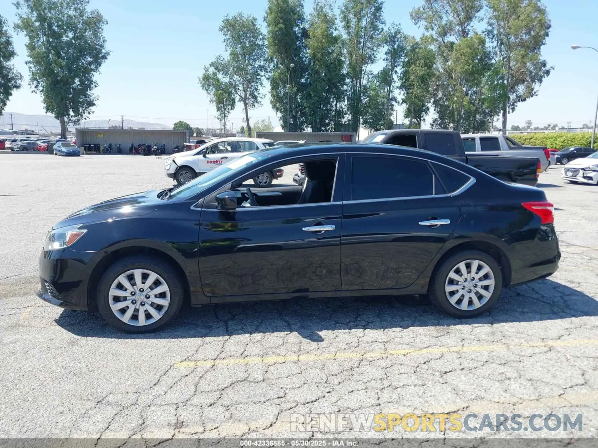 14 fotografías del automóvil dañado 3N1AB7AP2KY354861 NISSAN SENTRA 2019