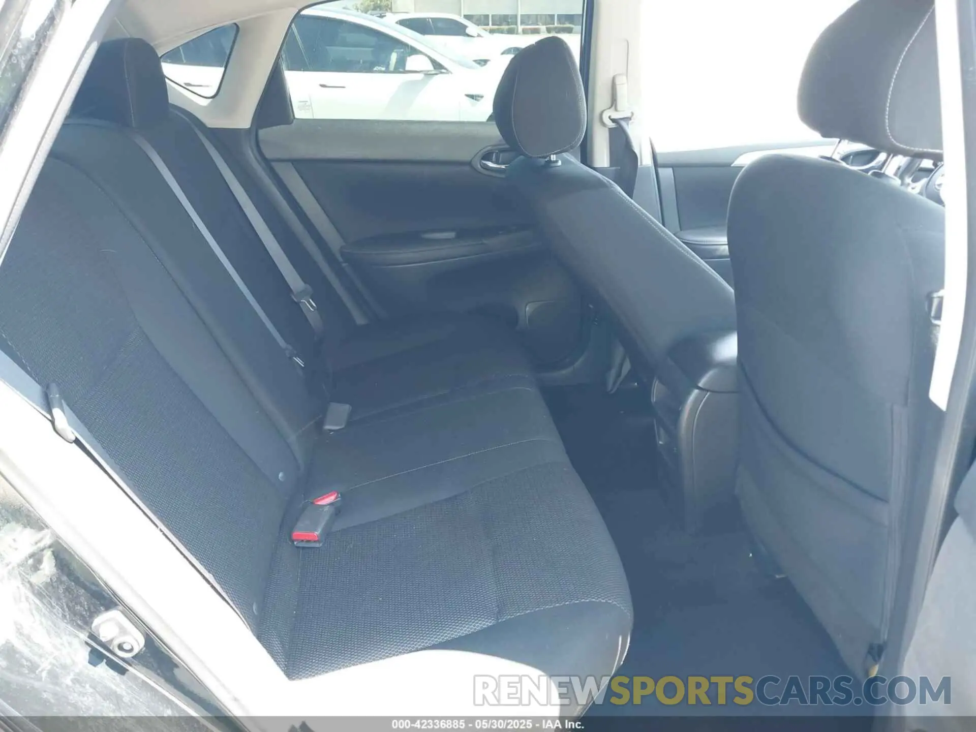8 fotografías del automóvil dañado 3N1AB7AP2KY354861 NISSAN SENTRA 2019