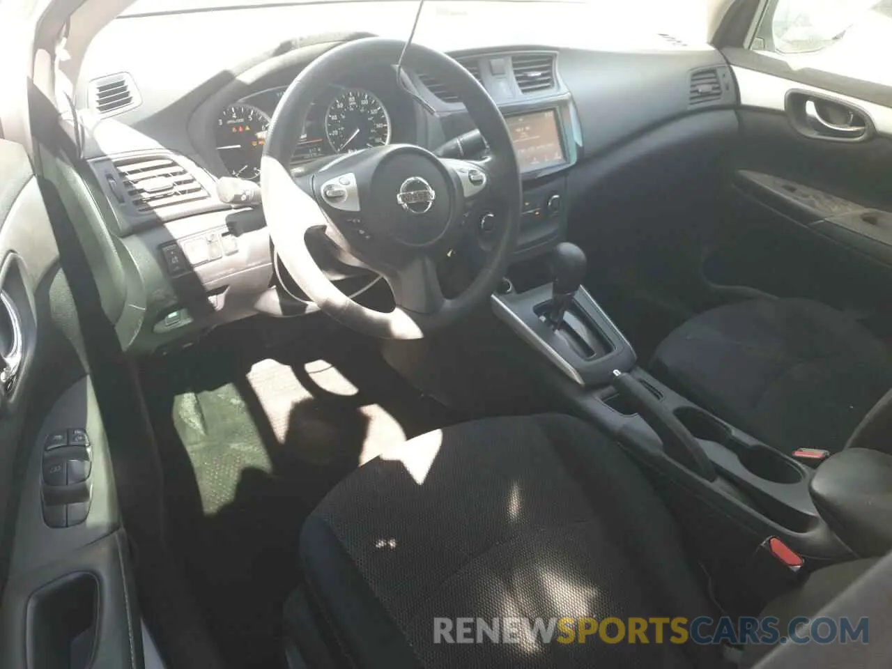 8 fotografías del automóvil dañado 3N1AB7AP2KY390081 NISSAN SENTRA 2019