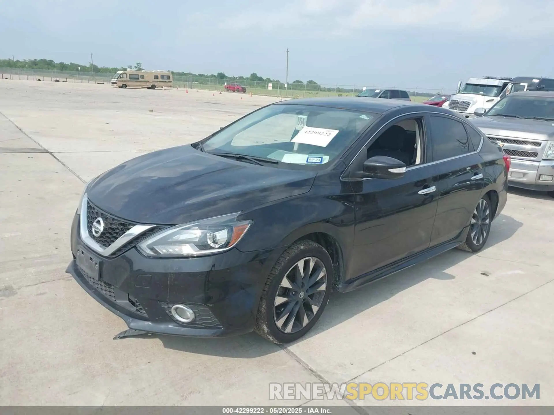 2 fotografías del automóvil dañado 3N1AB7AP2KY402293 NISSAN SENTRA 2019