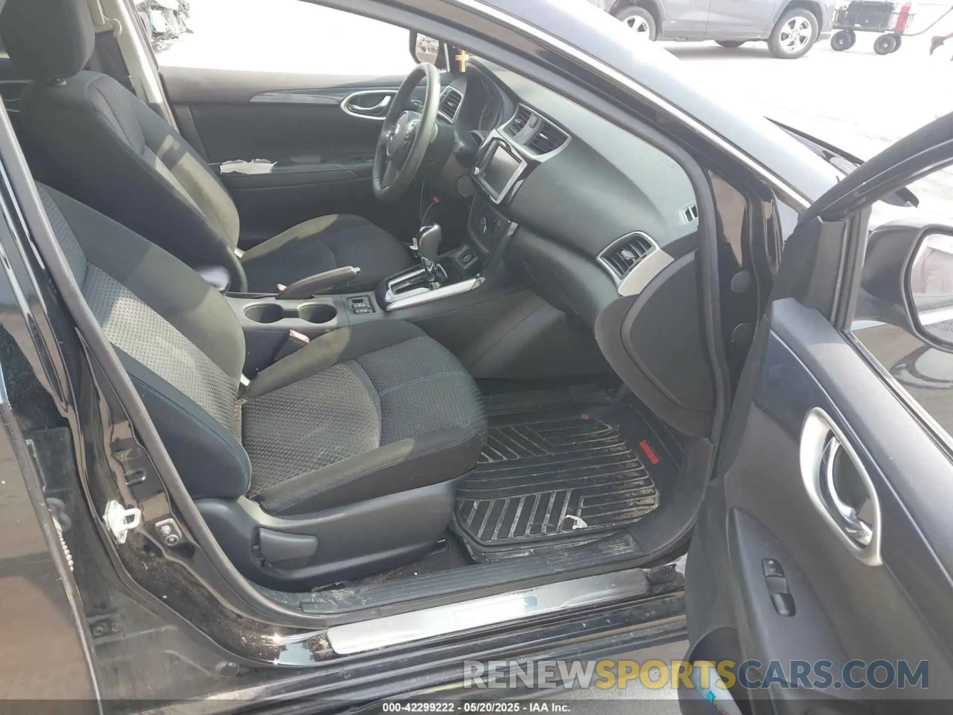 5 fotografías del automóvil dañado 3N1AB7AP2KY402293 NISSAN SENTRA 2019