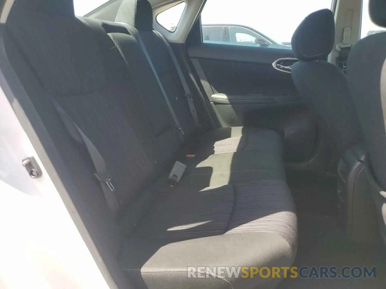 10 fotografías del automóvil dañado 3N1AB7AP2KY435309 NISSAN SENTRA 2019