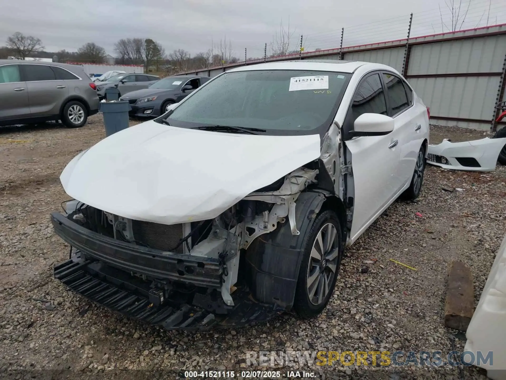 2 fotografías del automóvil dañado 3N1AB7AP3KY232557 NISSAN SENTRA 2019