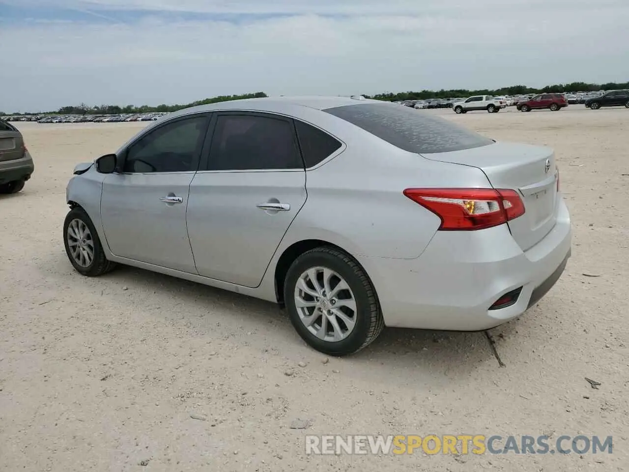 2 fotografías del automóvil dañado 3N1AB7AP3KY283394 NISSAN SENTRA 2019